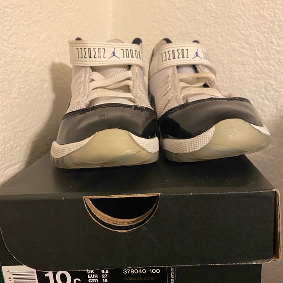 Jordan 11 concord size 10c - Picture 2 of 4
